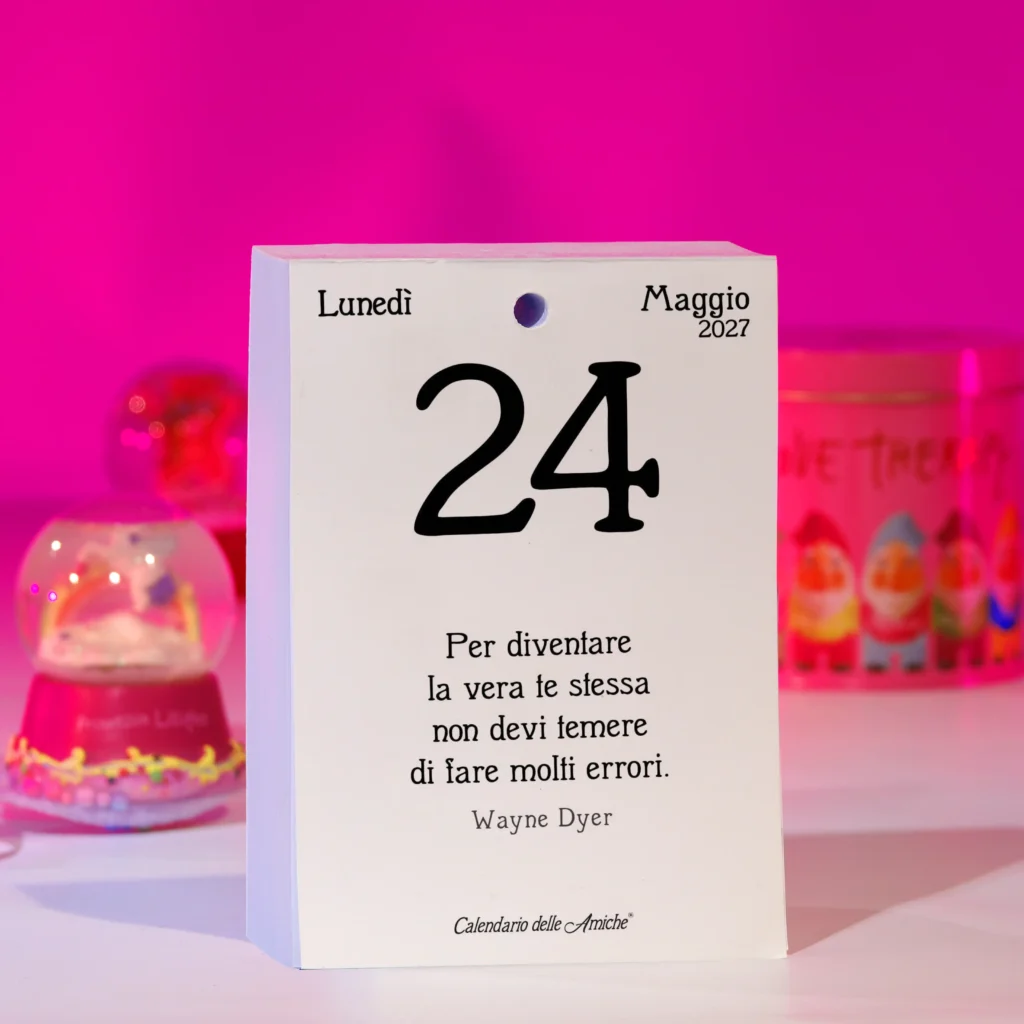 Calendario delle Amiche con souvenir vari